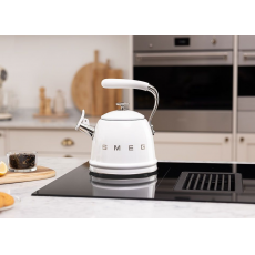 Smeg Whistling Stove 2.3L Kettle